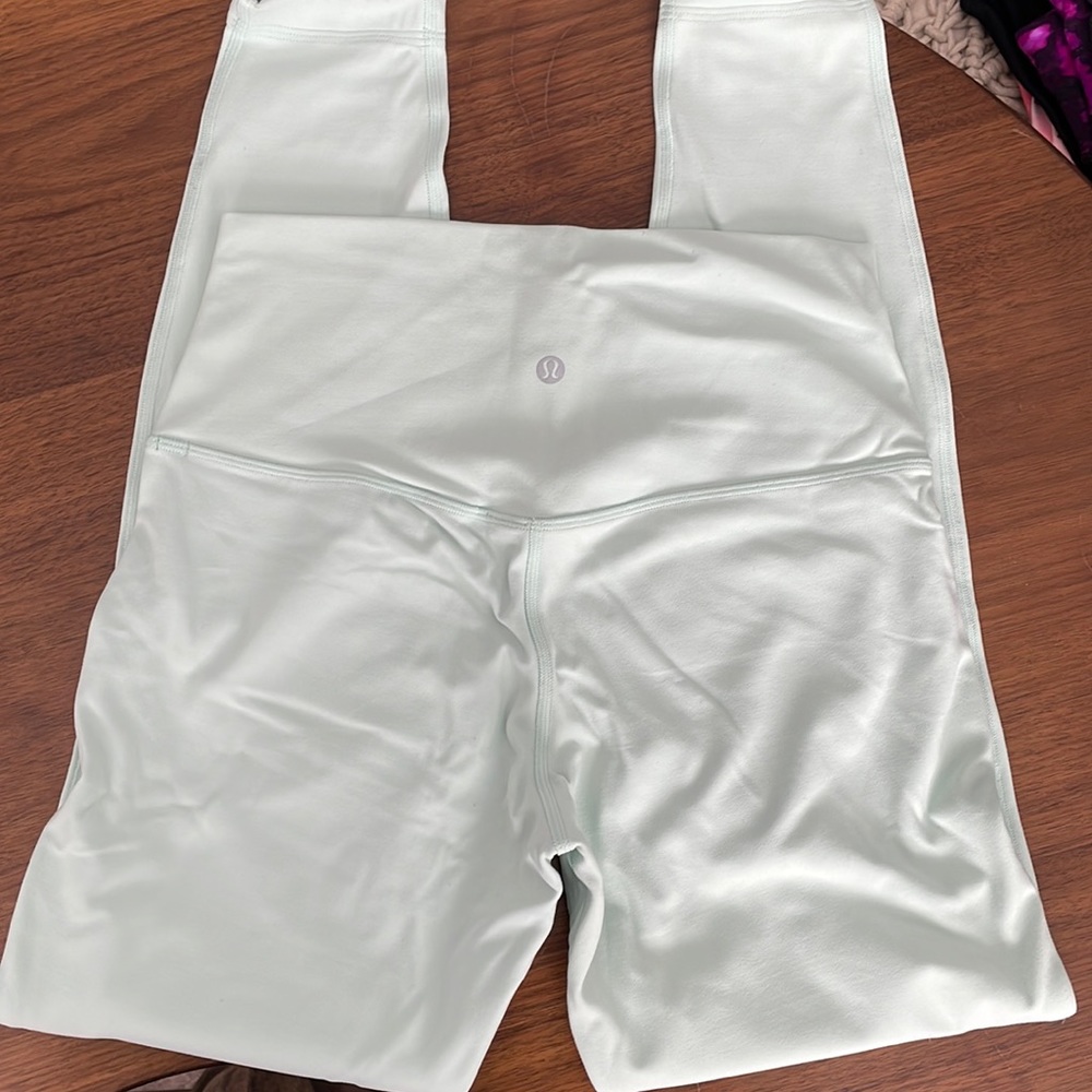 Lululemon powder blue double lined leggings
